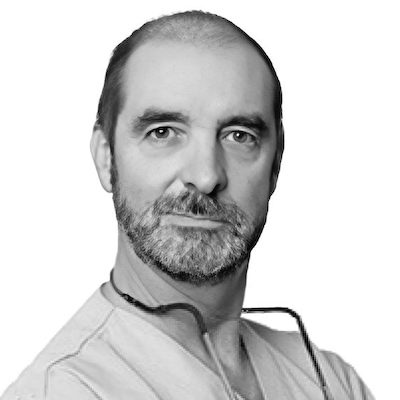 Dr. Esteban Padulles